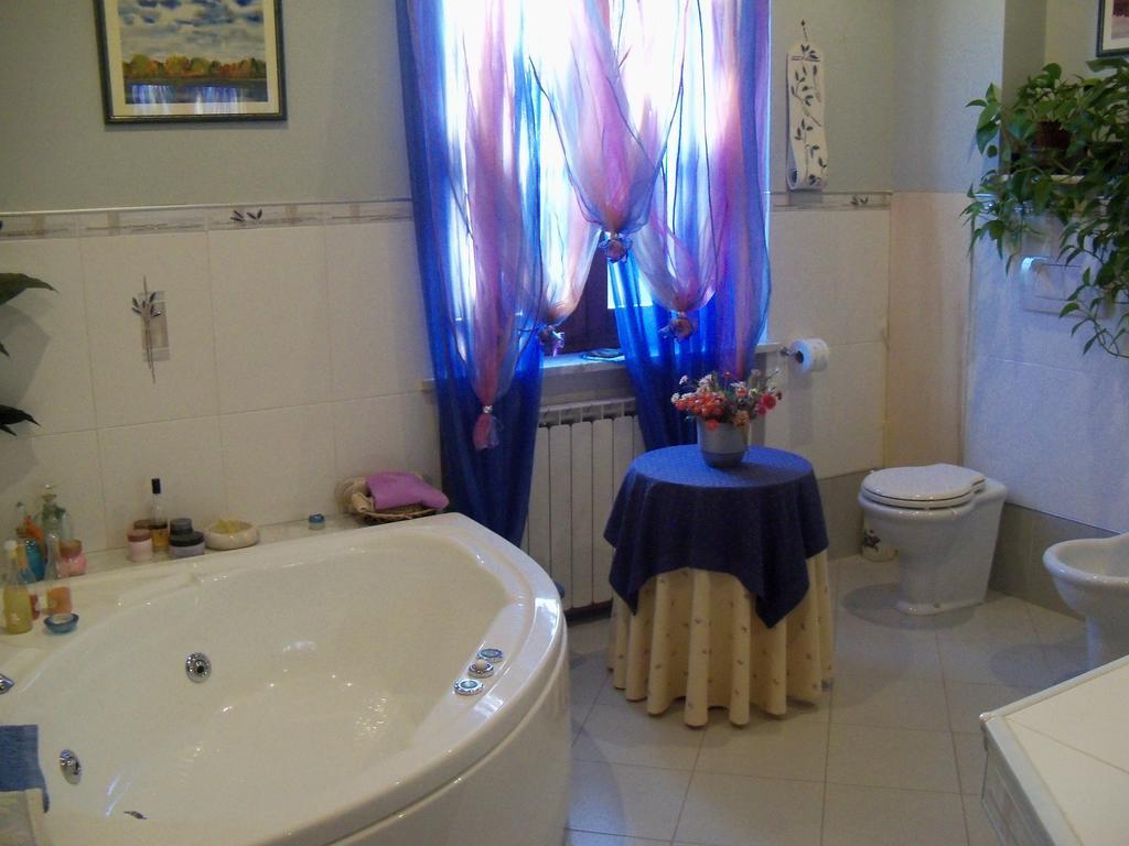 Tavernamici Anguillara Sabazia Kamer foto